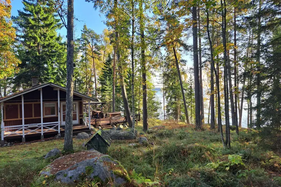 Tonttuvuorentie 11
