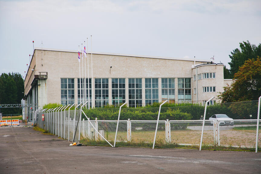 Hangaari-rakennus.
