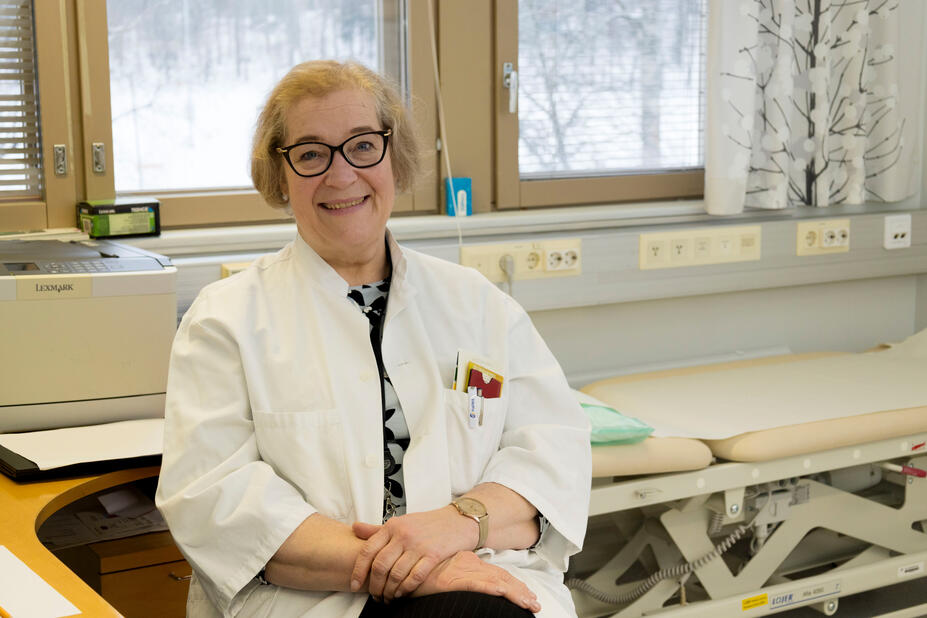 Chief Physician Kristiina Söderlund is sitting in her consultation room.
