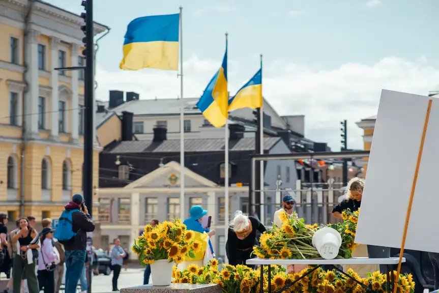 Ukrainian flags on the Senate Square.