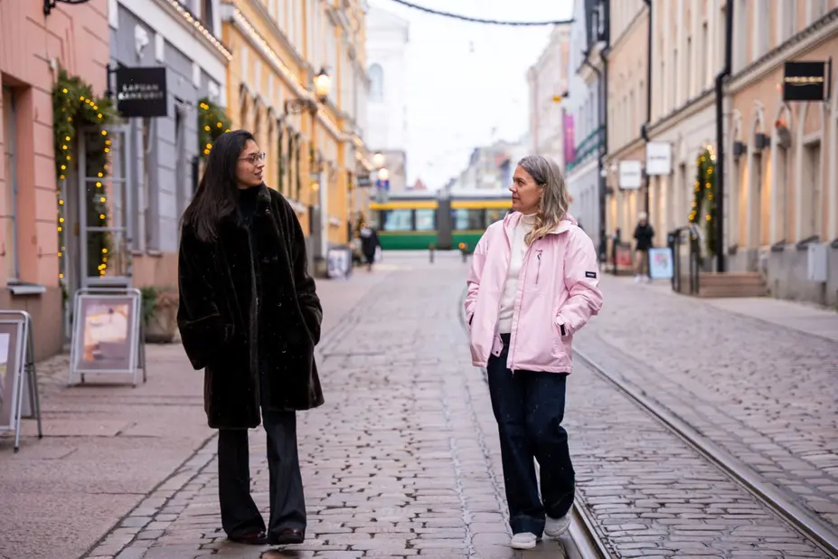 Monira Khalid-Yousif och Tanja Kallio.