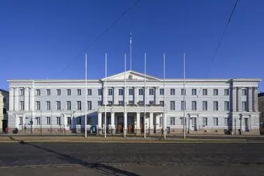 Helsinki city hall seen from the front view.