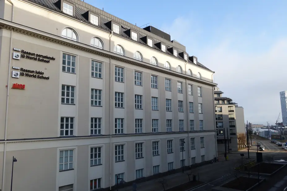 Ressun lukio Ruoholahdenkatu 23