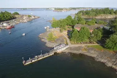 Uunisaari kuvattuna ilmasta käsin.