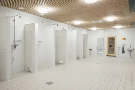 1st floor shower facilities.