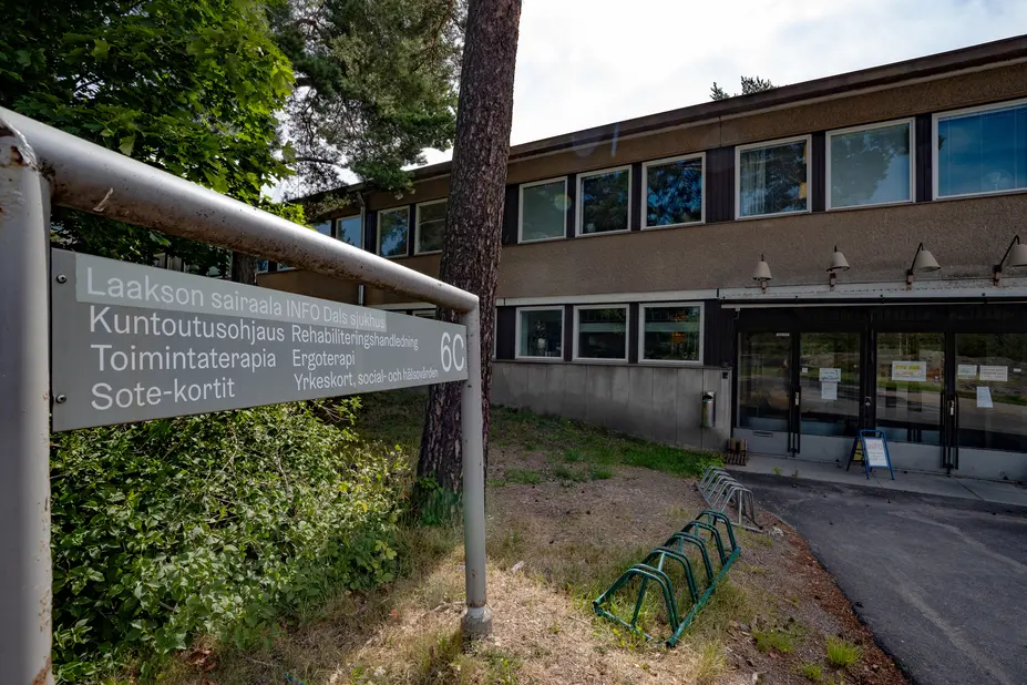 Byggnaden för rehabiliteringsbyrå för frontveteraner på Dals sjukhusområde.